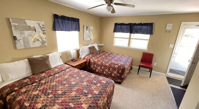 Четырёхместный номер Standard Honor Motel
