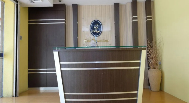 OYO 89352 Golden Terminal Lodge, Rezervasyon Otel Kota Bharu 