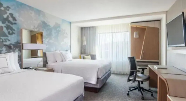 Четырёхместный номер Standard Courtyard by Marriott Wayne Fairfield