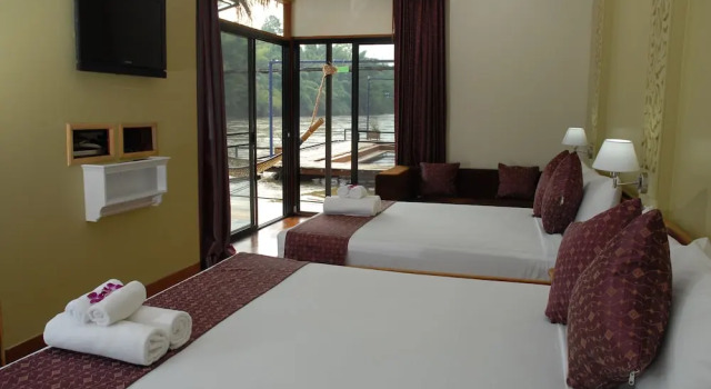 Семейный люкс Boutique Raft Resort, River Kwai