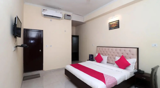 Номер Standard OYO 16109 Hotel Ayaan