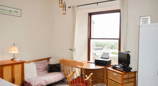 Cosy 2 Bedroom Edinburgh Apartment, Prenota Appartamento Hotel a Midlothian con parcheggio, Parcheggio
