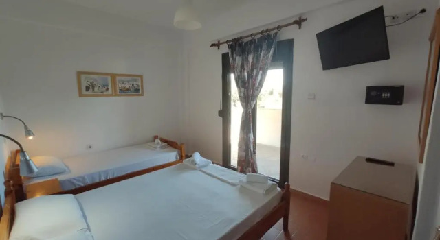 Апартаменты с балконом Makis House