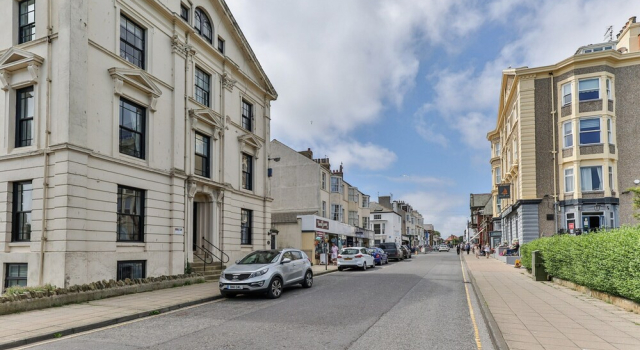 Apartment Near Filey's Sandy Beach, No Deposit, Varaa Huoneisto Asunnot kohteessa Merseyside, Huoneisto