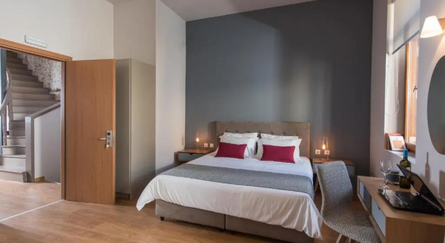 Полулюкс Bluebell Luxury Suites