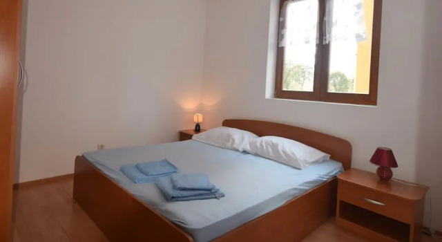 Apartment Alex, Забронировать Апартаменты/квартира Отели Малинска с парковкой, Парковка