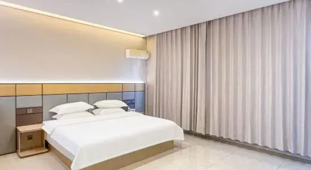 Люкс Homeinn Paibai Cloud Hotel (Dalian Wafangdian Changxing Island Economic Zone Changxing Road Branch)