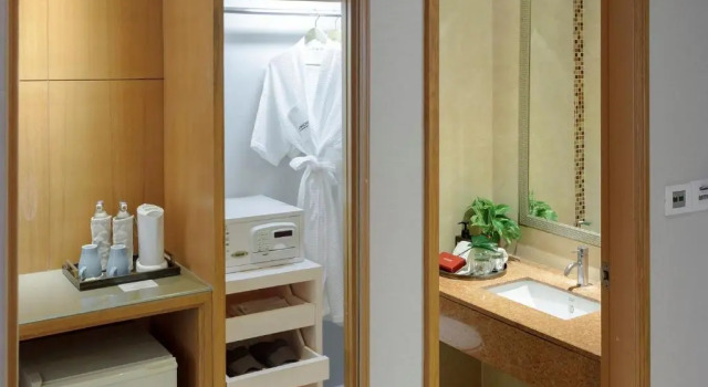 Двухместный номер Superior Grand Richmond Stylish Convention Hotel