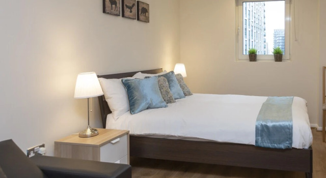 Royal Crossharbour Apartment, Забронировать Апартаменты/квартира Лондон Большой Лондон, рядом с Парк и ферма «Мадшут»