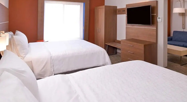 Семейный люкс Holiday Inn Express Glenwood Springs Aspen Area by IHG