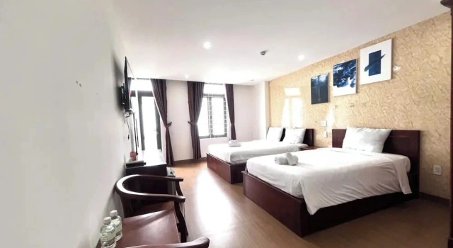 Семейный номер Standard с балконом The Samson Boutique Hotel