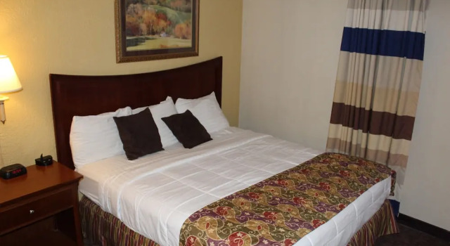 Номер Superior Lamplighter Inn-South