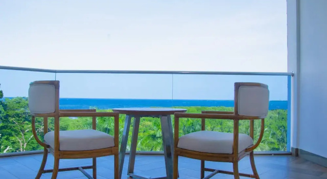 Номер Presidential Tanga Beach Resort & Spa