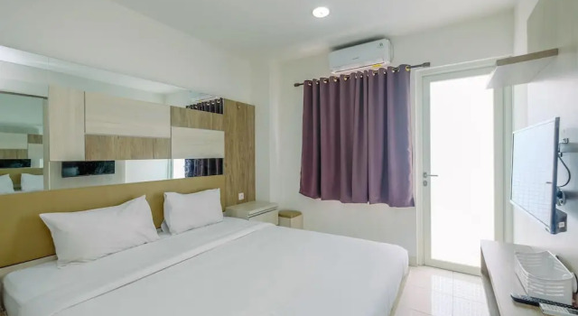 Apartment Homey And Comfy 2Br Sentul Tower Apartment