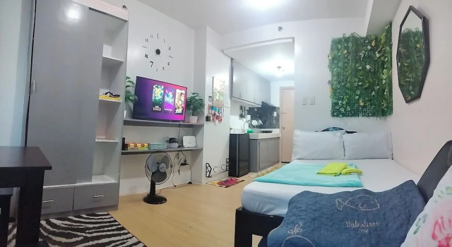 Luxurious City Getaway in Quezon City - Private Condo for Rent