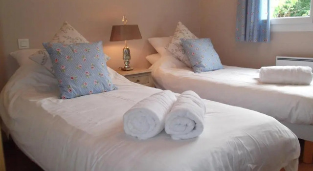 The Coach House, Book Hotel Hotels in Conques-sur-Orbiel with a Pool, Swimming Pool