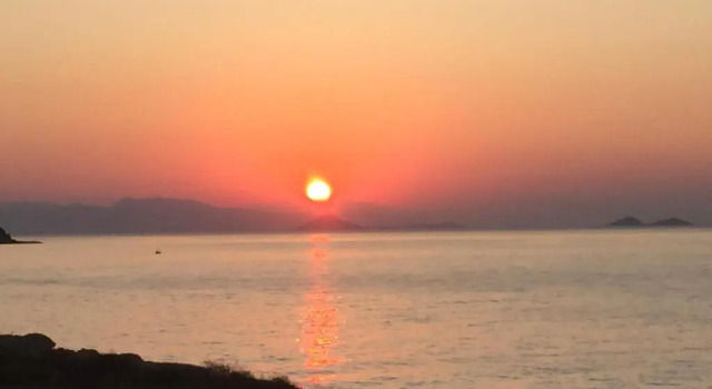 Вилла NV seafront Villa with private pool & NV seafront luxury suites no pool acces - Aegina