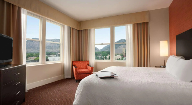 Двухместный люкс Hampton Inn and Suites Ogden