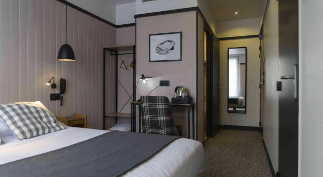Четырёхместный семейный номер Standard Hotel SUB