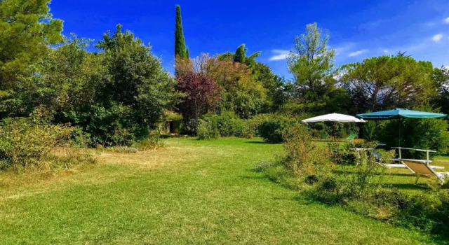 Fantastic Views Around Villa With Aircon - Pool, Grounds, Pool House - 12 Guests, Varaa Villa Spoleto Umbria