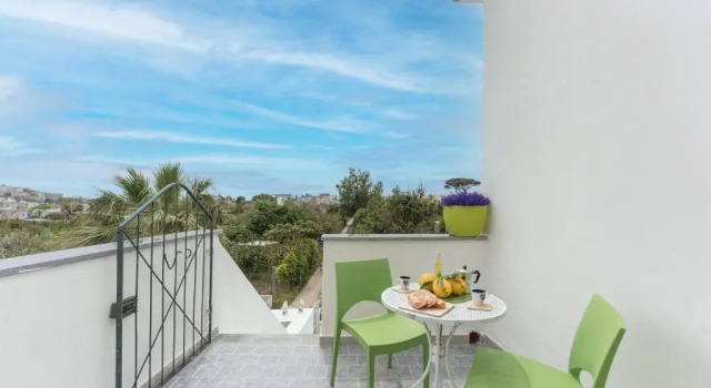 Green Island Apartment