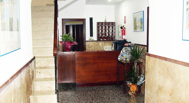 Eurohotel, Book Hotel Mahón Menorca, near Arc de Sant Roc