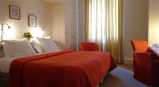Le Chat Botté, Book Hotel Saint-Clément-des-Baleines 