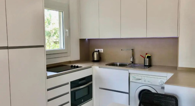 Студия Sunny Studio apartment near to the beach RDR205