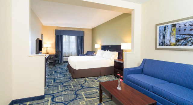 Двухместный номер Standard Holiday Inn Express Hotel & Suites Easton by IHG
