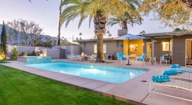 Коттедж c 1 комнатой Canary Palms by ACME House Company