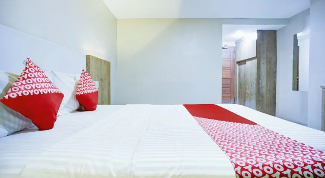 Номер Deluxe Collection O Gapura Hotel - 6 Hour Stay