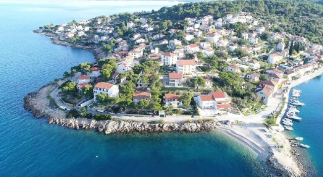 Two-Bedroom Apartment in Stomorska, Prenota Appartamento Stomorska 