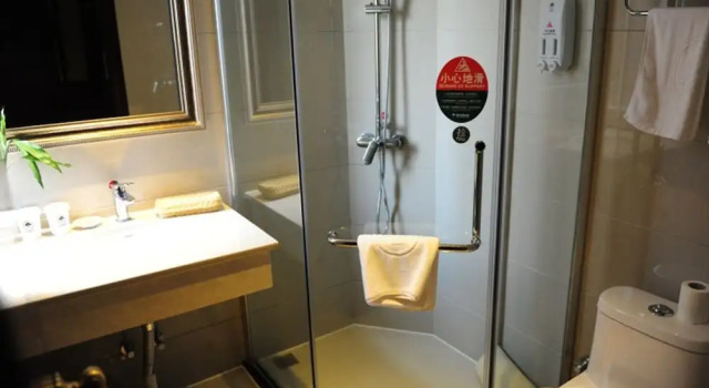 Номер Standard GreenTree Inn GanZhou Zhanggong District SanKang Temple RT-MART Express Hotel