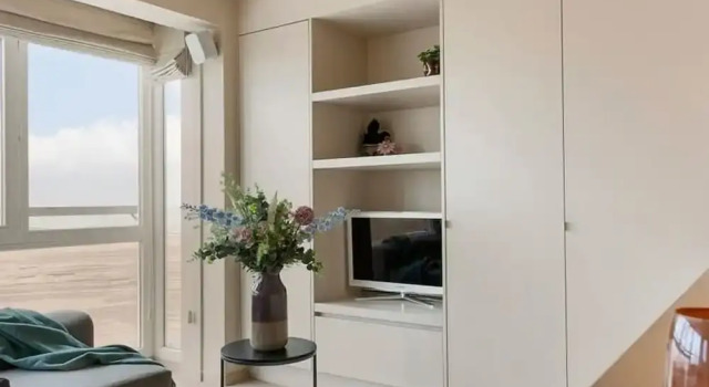 Апартаменты Unique Apartment With Sea-view Near the Center