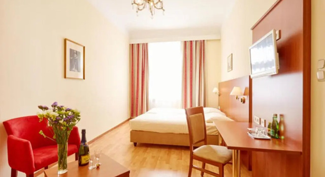 Двухместный номер Basic Hotel Mozart