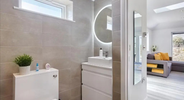 Апартаменты 2022 Brand New Stylish Flat in Central Hayle