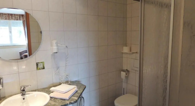 Номер Comfort Hotel-Restaurant Zum Onkel Jonathan