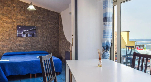 Beautiful Apartment in Capo D'orlando With 4 Bedrooms and Wifi, Book Apartment Hotels in Sicily with Parking, Parking