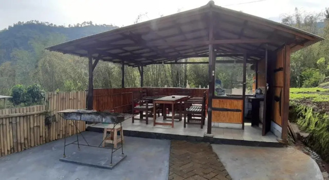 Gubuk Ndeso Bromo, Book Hotel Hotels in Bromo with Parking, Parking