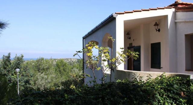 Residence Gli Stingi, Varaa Hotelli Hotellit Vieste uima-altaalla, Uima-allas