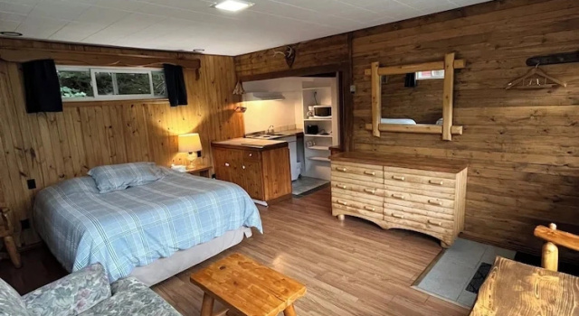 Двухместная студия Kan-à-Mouche Pourvoirie Auberge et Chalets