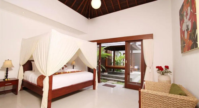 Tanjung Villa, Book Villa Hotels in Mas with Parking, Parking