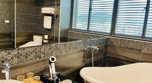 Двухместный номер Standard с балконом Kuei Ti Wan Hotel