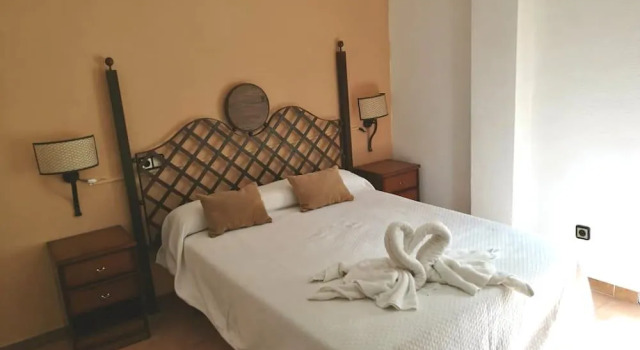 Hostal Turnat Bejar, Забронировать Отель Бехар La Covatilla