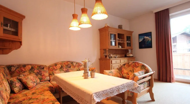 Pleasant Apartment in Kitzbuhel With Heating, Забронировать Апартаменты/квартира Апартаменты Тироля, Апартаменты/квартира