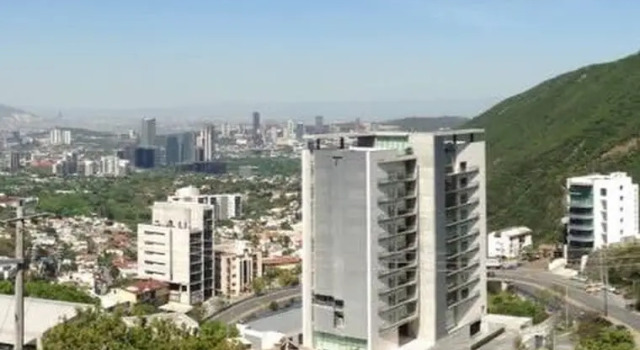 Casa Compartida En Chipinque, Забронировать Отель Отели штата Нуэво-Леон с парковкой, Парковка