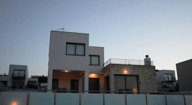 3 Br Villa Imogine - Chg 8879