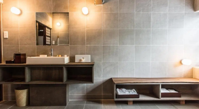 Carafuru Japanese Old House(カラふる 築100年の古民家に一棟貸切りの宿), Boek Hotel Sado 
