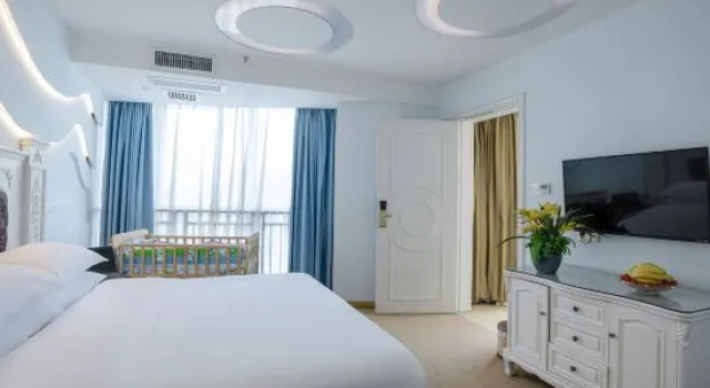 Люкс Deluxe Vienna International Hotel