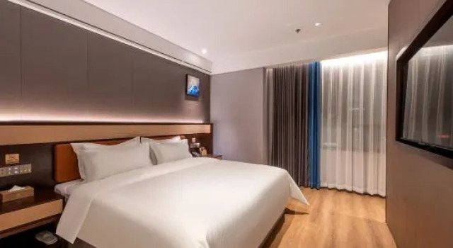 Люкс Executive Golden Chau Apartment (Chaozhou Dongbao Plaza Zuoyicheng People's Square)